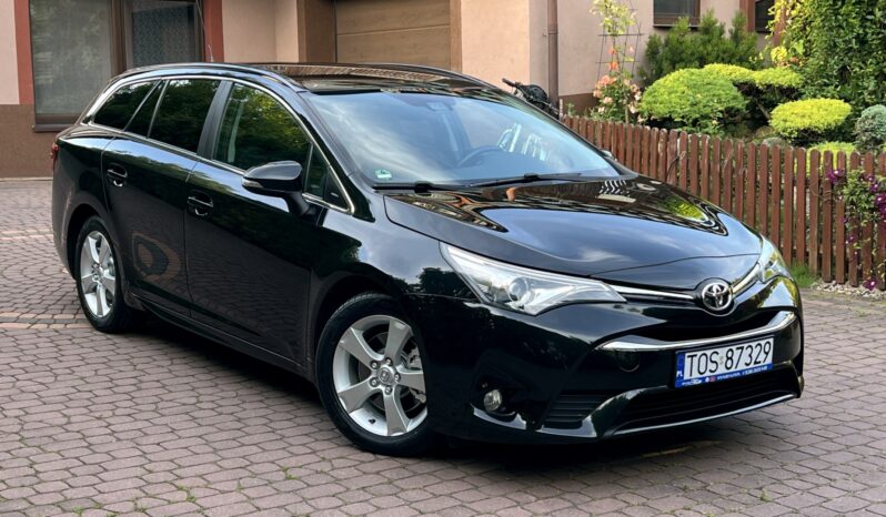 TOYOTA AVENSIS III 2.0 D4D 143KM – LIFT – MANUAL – KAMERA – NAVI – NOWE OPONY full