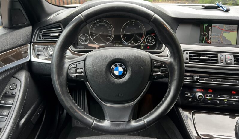 BMW F11 530D XDRIVE 258KM 4×4 – AUTOMAT – SPORTY – NAVI – SKÓRA – XENON – NOWY ROZRZĄD full