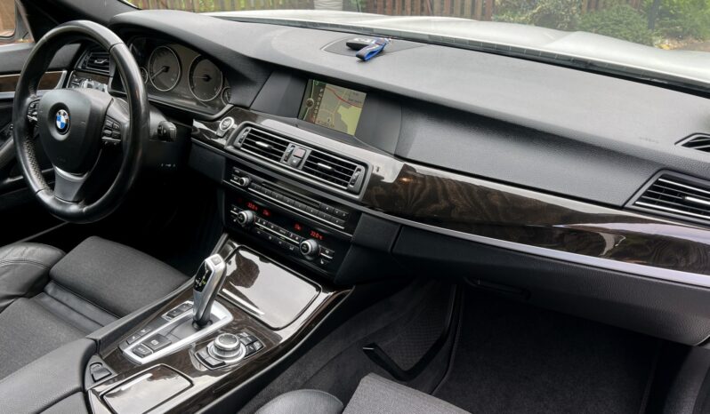 BMW F11 530D XDRIVE 258KM 4×4 – AUTOMAT – SPORTY – NAVI – SKÓRA – XENON – NOWY ROZRZĄD full