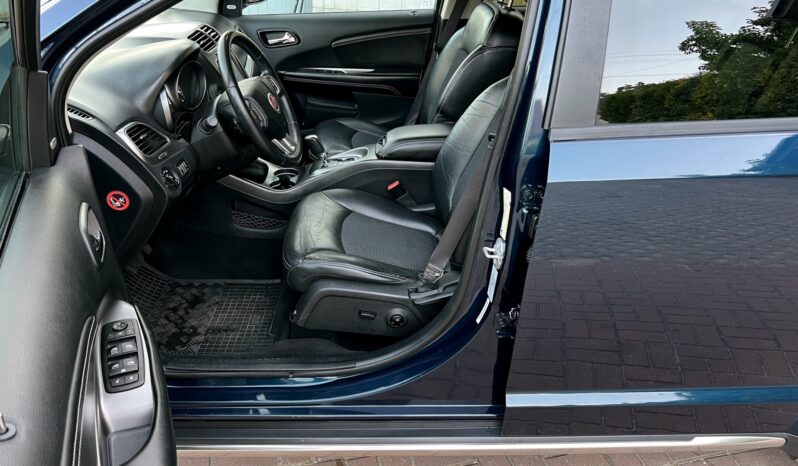 FIAT FREEMONT CROSS 2.0 M-JET 170KM AWD – AUTOMAT – KAMERA – ALPINE – 7 OSÓB – SERWIS ASO full