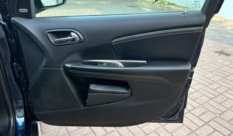 FIAT FREEMONT CROSS 2.0 M-JET 170KM AWD – AUTOMAT – KAMERA – ALPINE – 7 OSÓB – SERWIS ASO full