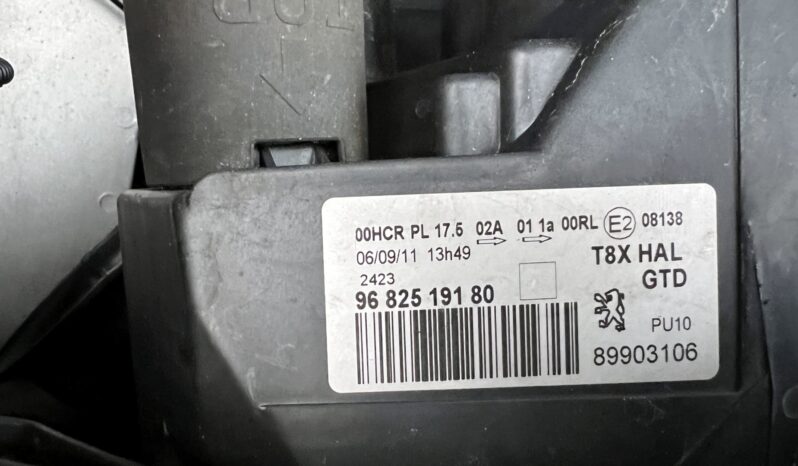 PEUGEOT 3008 2.0 HDI 163KM AUTOMAT – HEAD UP – NAVI – GRZANE FOTELE – TEMPOMAT full