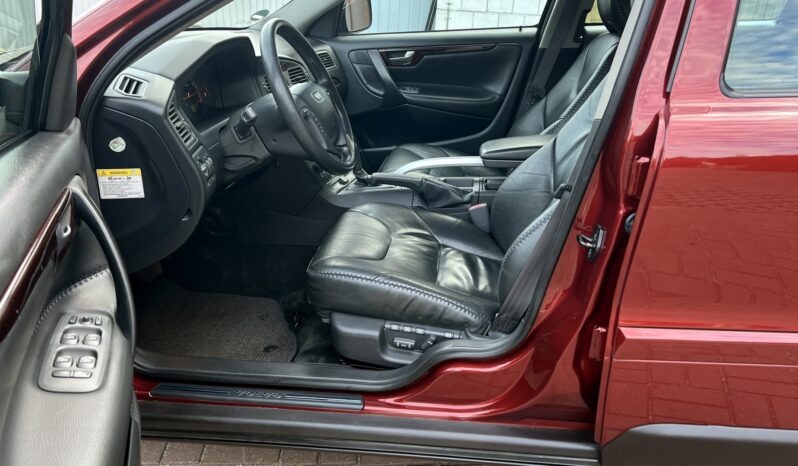 VOLVO V70/XC70 2.4 TURBO 200KM AWD 4X4 – AUTOMAT – GRZANE FOTELE – SKÓRA full