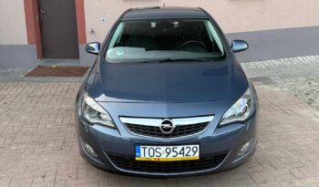 OPEL ASTRA J 1.6 TURBO 180KM – BI-XENON – NAVI – NOWE OPONY – GRZANE FOTELE full