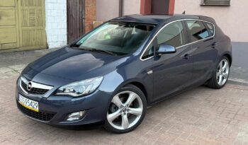 OPEL ASTRA J 1.6 TURBO 180KM – BI-XENON – NAVI – NOWE OPONY – GRZANE FOTELE full