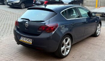 OPEL ASTRA J 1.6 TURBO 180KM – BI-XENON – NAVI – NOWE OPONY – GRZANE FOTELE full