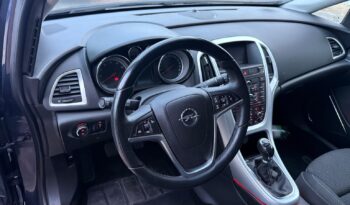 OPEL ASTRA J 1.6 TURBO 180KM – BI-XENON – NAVI – NOWE OPONY – GRZANE FOTELE full