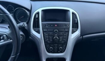 OPEL ASTRA J 1.6 TURBO 180KM – BI-XENON – NAVI – NOWE OPONY – GRZANE FOTELE full