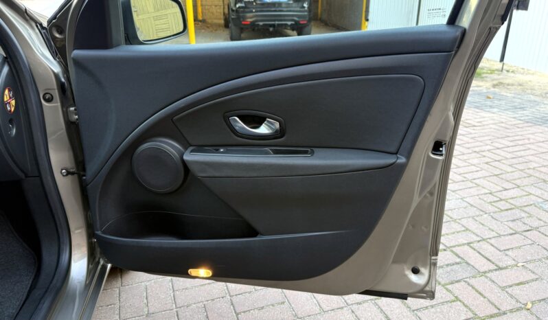 RENAULT MEGANE III 1.6 16V 100KM – KLIMA – NOWY ROZRZĄD – SERWIS ASO – IMPORT NIEMCY full