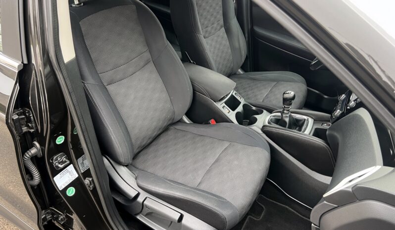 NISSAN QASHQAI II 1.6 DIG-T 163KM – NAVI – KAMERA – GRZANE FOTELE – SERWIS ASO full