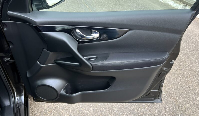 NISSAN QASHQAI II 1.6 DIG-T 163KM – NAVI – KAMERA – GRZANE FOTELE – SERWIS ASO full