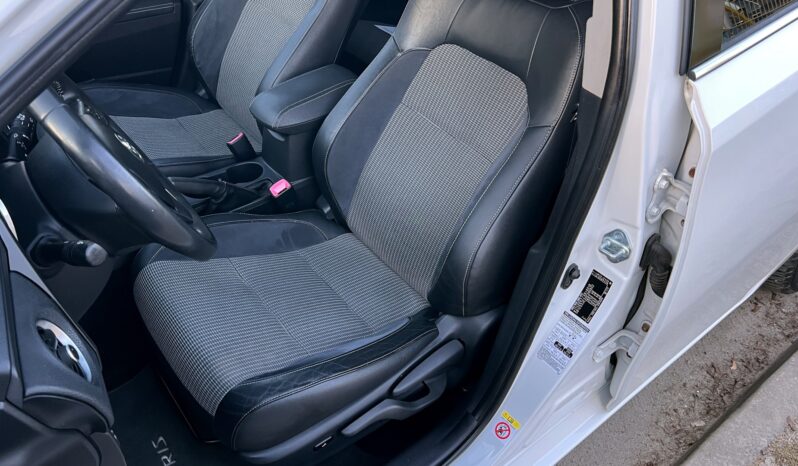 TOYOTA AURIS II 1.8 HYBRID 136KM – AUTOMAT – KAMERA – NAVI – SERWIS ASO – PARKTRONIC full