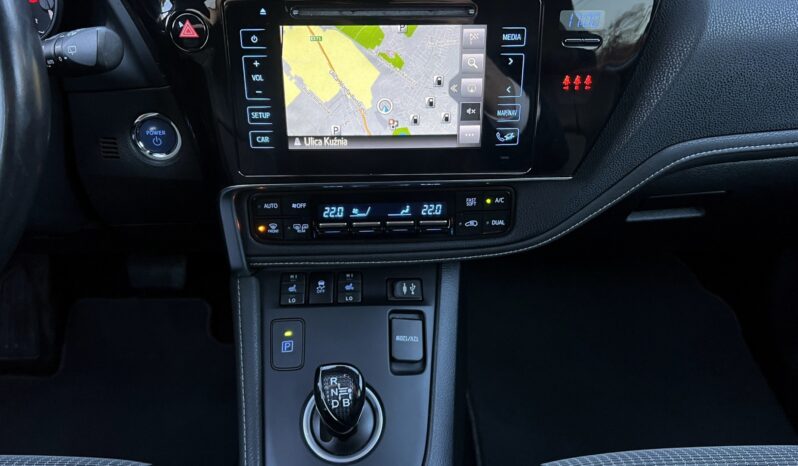 TOYOTA AURIS II 1.8 HYBRID 136KM – AUTOMAT – KAMERA – NAVI – SERWIS ASO – PARKTRONIC full