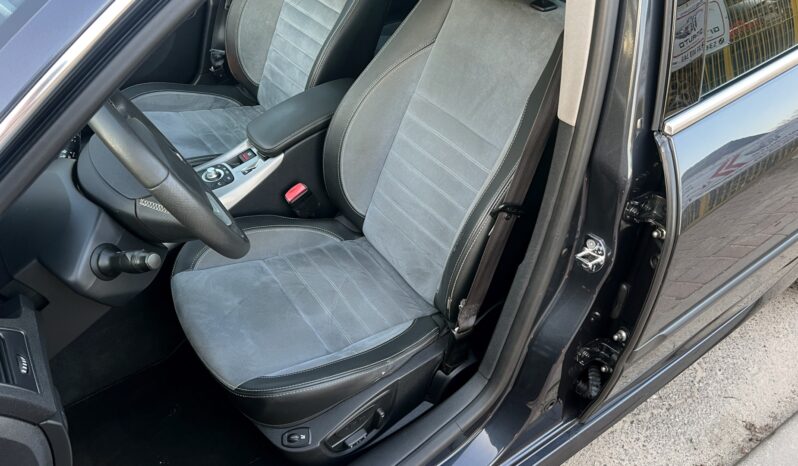 RENAULT LAGUNA III 2.0 DCI 178KM 4CONTROL – EL. FOTELE – NAVI – ALCANTARA/SKÓRA full