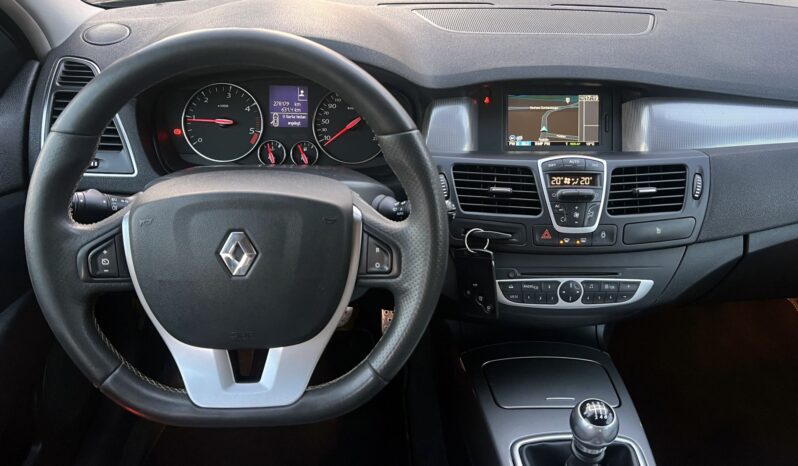 RENAULT LAGUNA III 2.0 DCI 178KM 4CONTROL – EL. FOTELE – NAVI – ALCANTARA/SKÓRA full