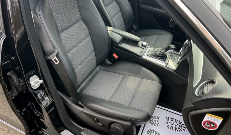 MERCEDES W204 LIFT C180 CGI 156KM – AUTOMAT 7G-TRONIC – GRZANE FOTELE – SERWIS ASO full