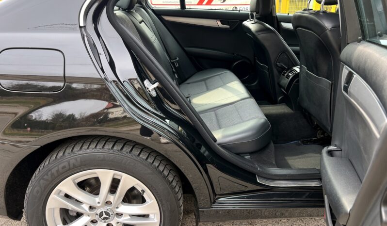 MERCEDES W204 LIFT C180 CGI 156KM – AUTOMAT 7G-TRONIC – GRZANE FOTELE – SERWIS ASO full