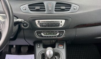 RENAULT SCENIC III LIFT 1.6 16V 110KM – KLIMATRONIC – GRZANE FOTELE – NAWIGACJA full