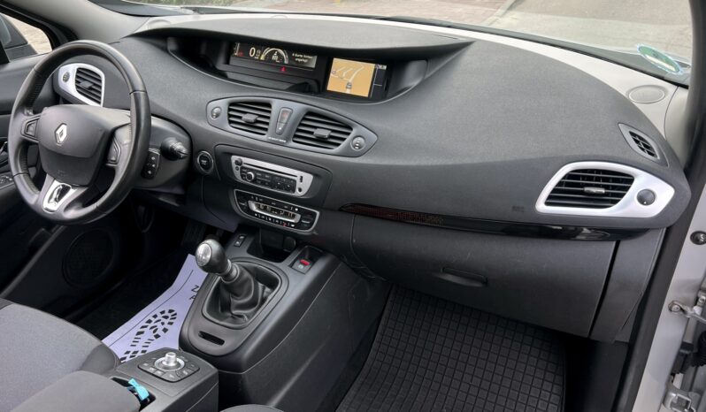 RENAULT SCENIC III LIFT 1.6 16V 110KM – KLIMATRONIC – GRZANE FOTELE – NAWIGACJA full