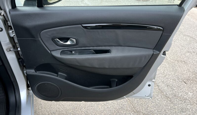 RENAULT SCENIC III LIFT 1.6 16V 110KM – KLIMATRONIC – GRZANE FOTELE – NAWIGACJA full