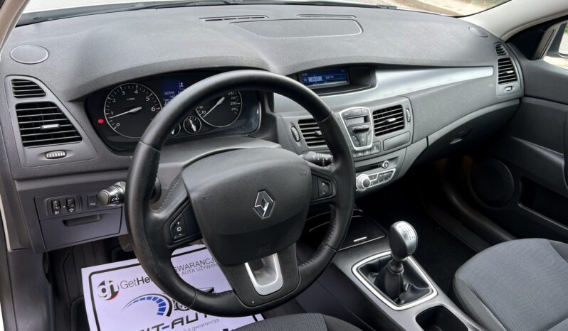 RENAULT LAGUNA III 1.6 110KM BENZYNA – KLIMATRONIC – 6 BIEGÓW – NOWE OPONY full