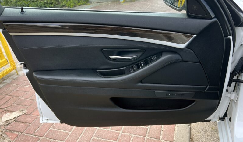 BMW F11 530D XDRIVE 258KM 4×4 – AUTOMAT – SPORTY – NAVI – BI-XENON full