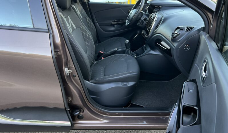 RENAULT CAPTUR 1.5 DCI 90KM – NAVI – KAMERA – KLIMATRONIC – SERWIS ASO full