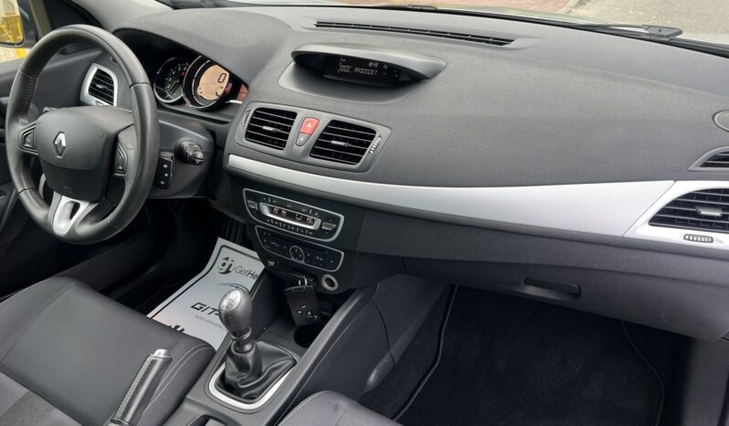RENAULT MEGANE III 1.6 110KM – 6 BIEGÓW – TEMPOMAT – 2 KARTY – KLIMATRONIC full