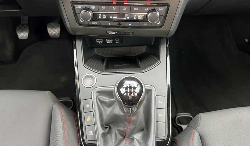 SEAT ARONA FR 1.0 TSI 115KM – KAMERA – CARPLAY – NAVI – ACC – GRZANE FOTELE full