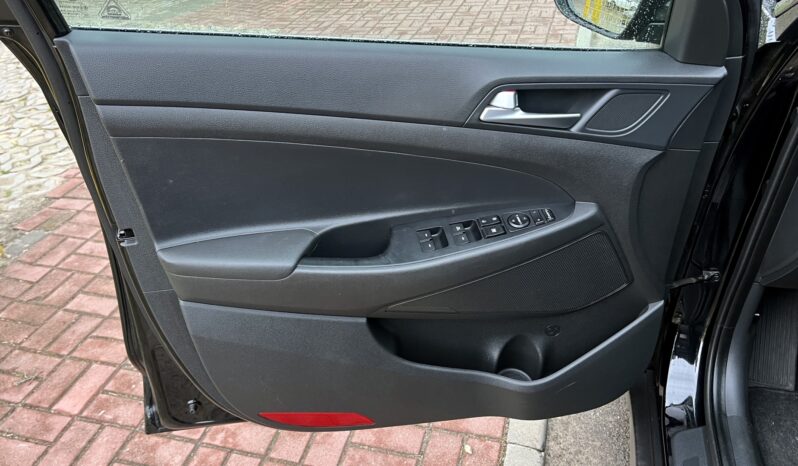 HYUNDAI TUCSON III 1.6 T-GDI 177KM FWD – MANUAL – NAVI – KAMERA COFANIA – TEMPOMAT full