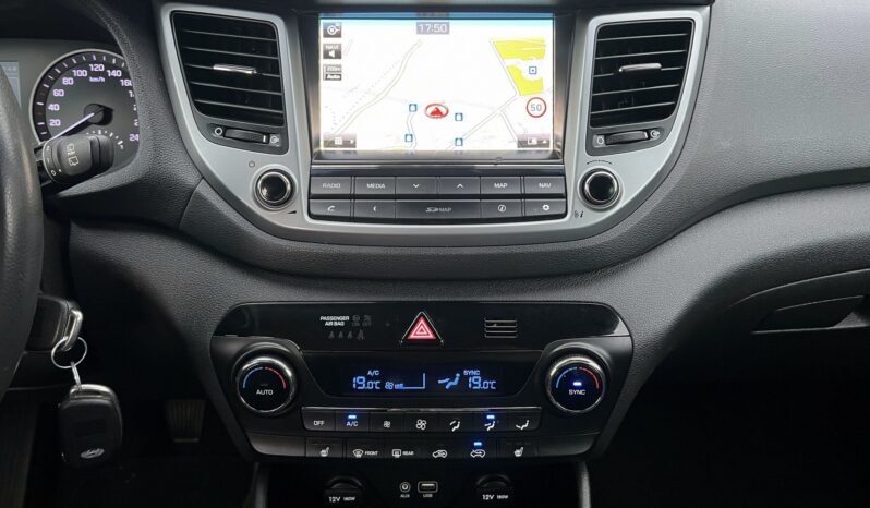 HYUNDAI TUCSON III 1.6 T-GDI 177KM FWD – MANUAL – NAVI – KAMERA COFANIA – TEMPOMAT full