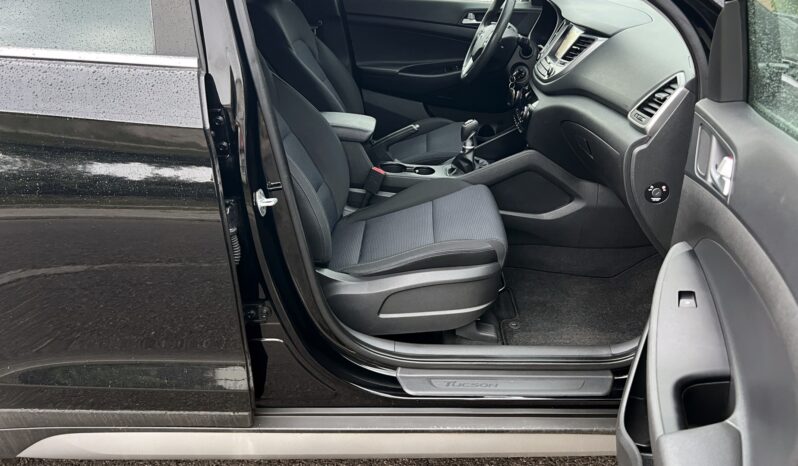 HYUNDAI TUCSON III 1.6 T-GDI 177KM FWD – MANUAL – NAVI – KAMERA COFANIA – TEMPOMAT full