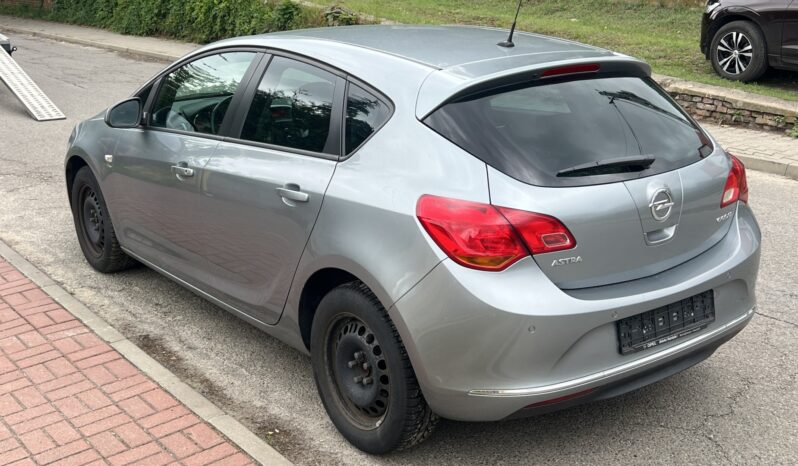 OPEL ASTRA J LIFT 1.4 TURBO 120KM – MANUAL – 6 BIEGÓW – IMPORT NIEMCY full