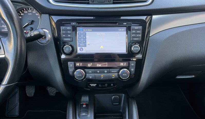 NISSAN QASHQAI II LIFT 1.6 DIG-T 163KM – LED – KAMERY 360 – KLIMATRONIC – SERWIS ASO full
