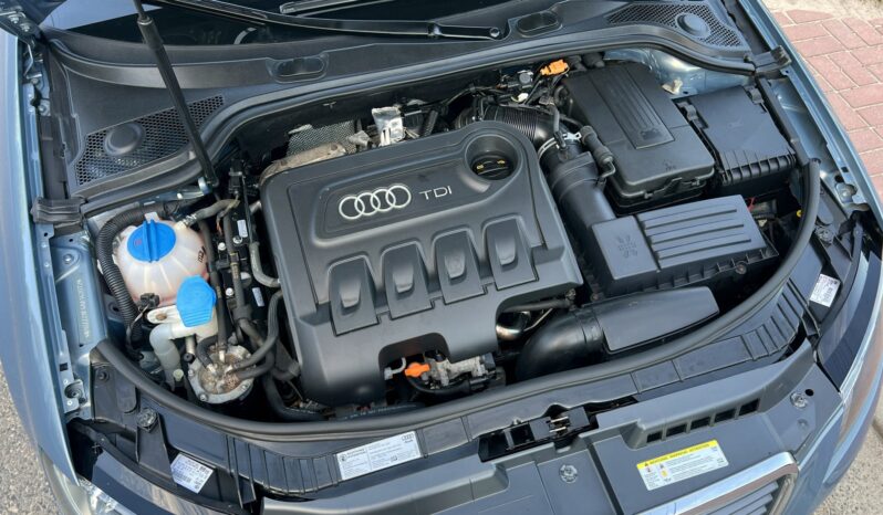 AUDI A3 8P LIFT 2.0 TDI 140KM – S-LINE – KLIMATRONIC – GRZANE SPORTOWE FOTELE full