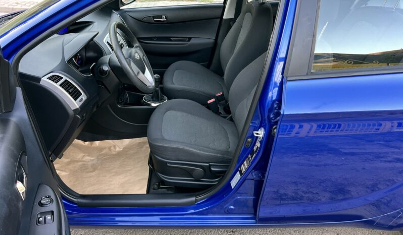 HYUNDAI I20 1.2 78KM BENZYNA – KLIMA – NOWY ROZRZĄD – FABRYCZNY LAKIER full