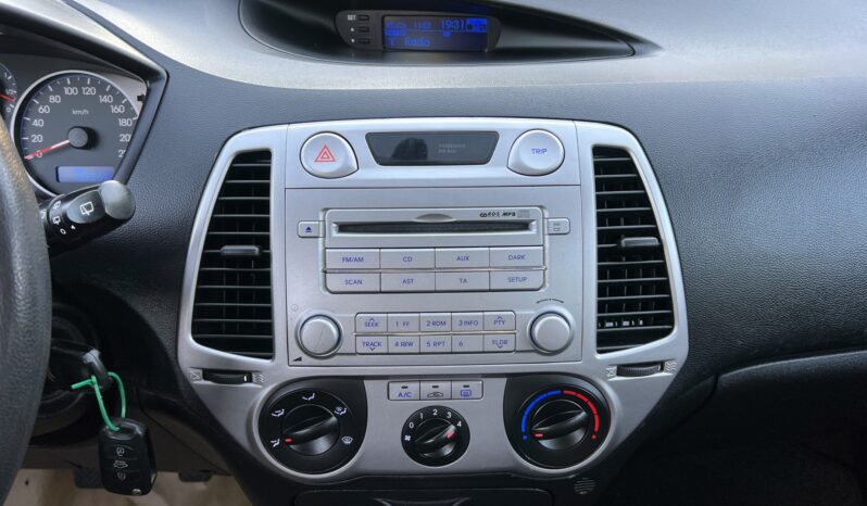 HYUNDAI I20 1.2 78KM BENZYNA – KLIMA – NOWY ROZRZĄD – FABRYCZNY LAKIER full