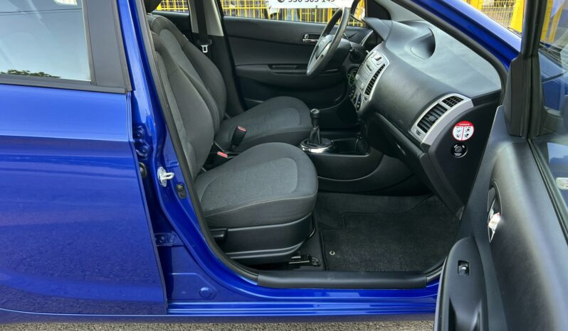 HYUNDAI I20 1.2 78KM BENZYNA – KLIMA – NOWY ROZRZĄD – FABRYCZNY LAKIER full