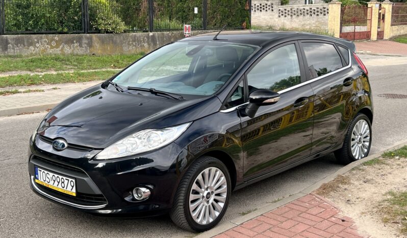 FORD FIESTA TITANIUM 1.25 82KM – KLIMATRONIC – GRZANE FOTELE – GRZANA SZYBA PRZÓD full