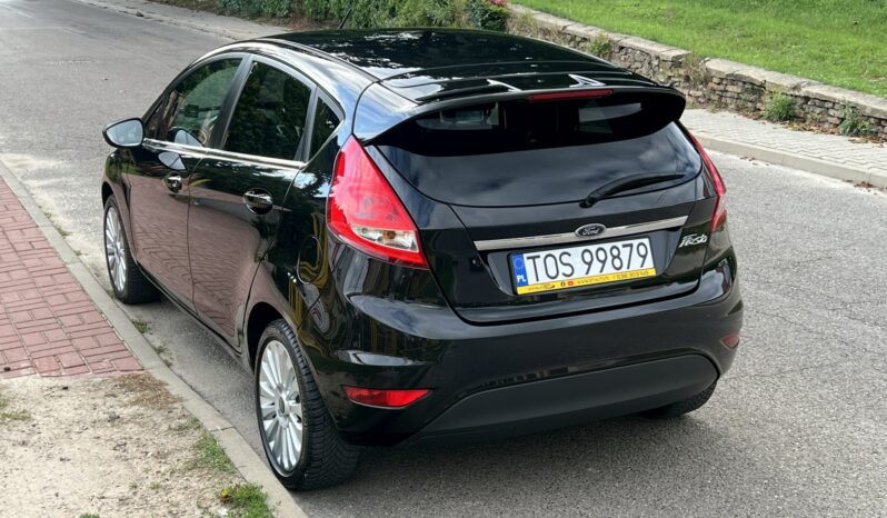 FORD FIESTA TITANIUM 1.25 82KM – KLIMATRONIC – GRZANE FOTELE – GRZANA SZYBA PRZÓD full