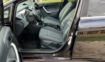 FORD FIESTA TITANIUM 1.25 82KM – KLIMATRONIC – GRZANE FOTELE – GRZANA SZYBA PRZÓD full