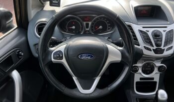 FORD FIESTA TITANIUM 1.25 82KM – KLIMATRONIC – GRZANE FOTELE – GRZANA SZYBA PRZÓD full