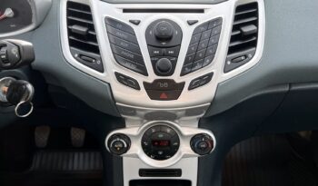 FORD FIESTA TITANIUM 1.25 82KM – KLIMATRONIC – GRZANE FOTELE – GRZANA SZYBA PRZÓD full