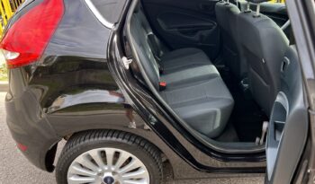 FORD FIESTA TITANIUM 1.25 82KM – KLIMATRONIC – GRZANE FOTELE – GRZANA SZYBA PRZÓD full