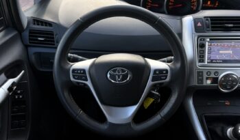 TOYOTA VERSO 1.8 147KM – MANUAL – KAMERA – KLIMATRONIC – GRZANE FOTELE full