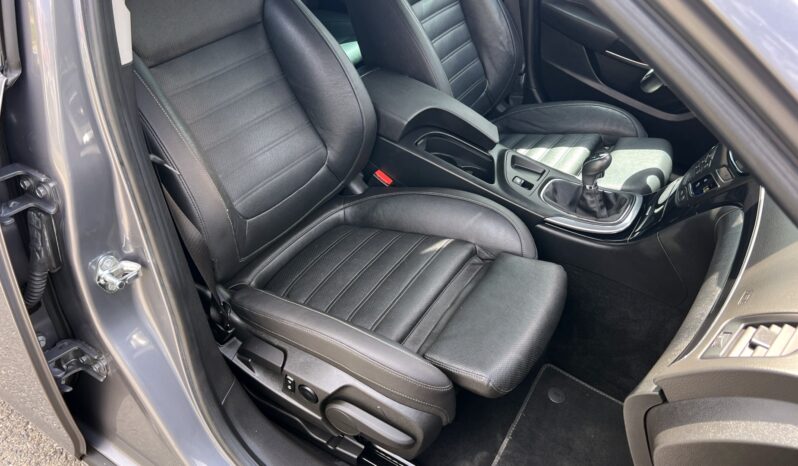OPEL INSIGNIA A FL 2.0 CDTI 170KM – MANUAL – KAMERA – AGR – ACC – NISKI PRZEBIEG full