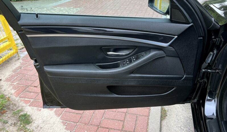 BMW F11 LIFT 530D 258KM – AUTOMAT – NAVI – NOWY ROZRZĄD – SKÓRA full