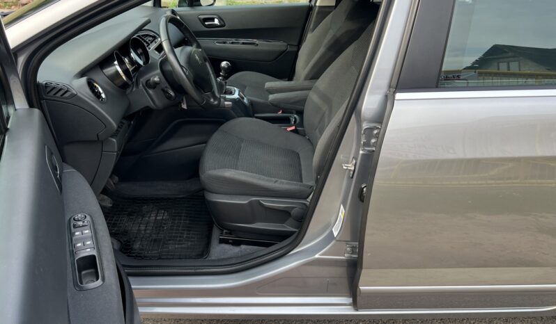 PEUGEOT 5008 2.0 HDI 150KM – KLIMATRONIC – 7 FOTELI – MANUAL full