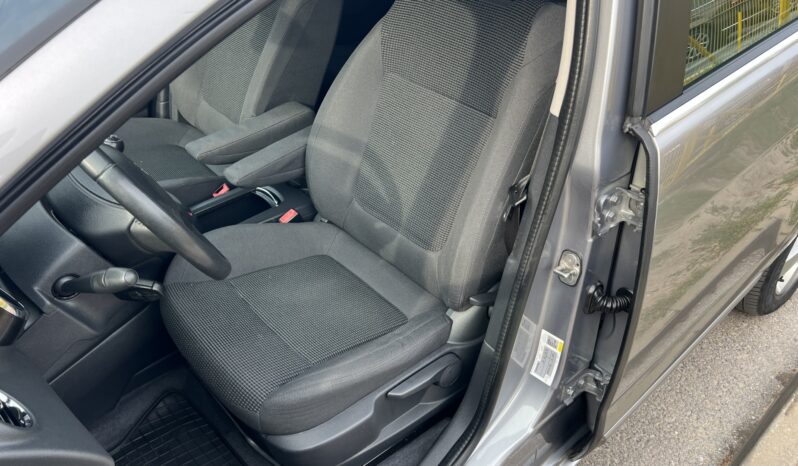 PEUGEOT 5008 2.0 HDI 150KM – KLIMATRONIC – 7 FOTELI – MANUAL full