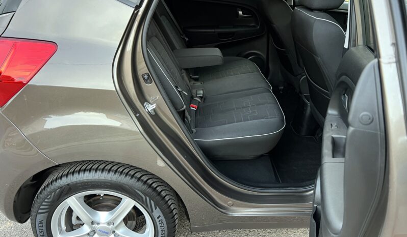 KIA VENGA LIFT 1.6 CRDI 128KM – KAMERA – NAVI – GRZANE FOTELE I KIEROWNICA full
